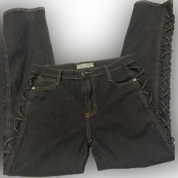 2 for 50$ 2Hot Straight Leg Jeans - Picture 2 of 6